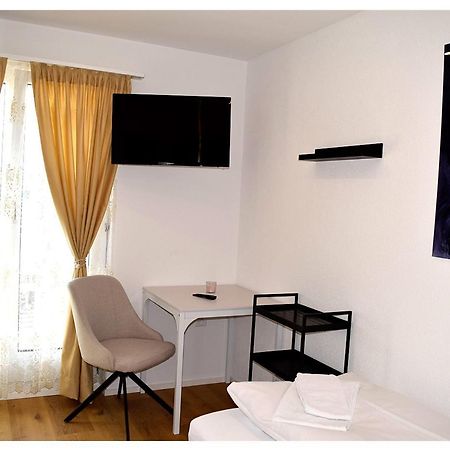 Hotel Restaurant Krebs غرنشن المظهر الخارجي الصورة