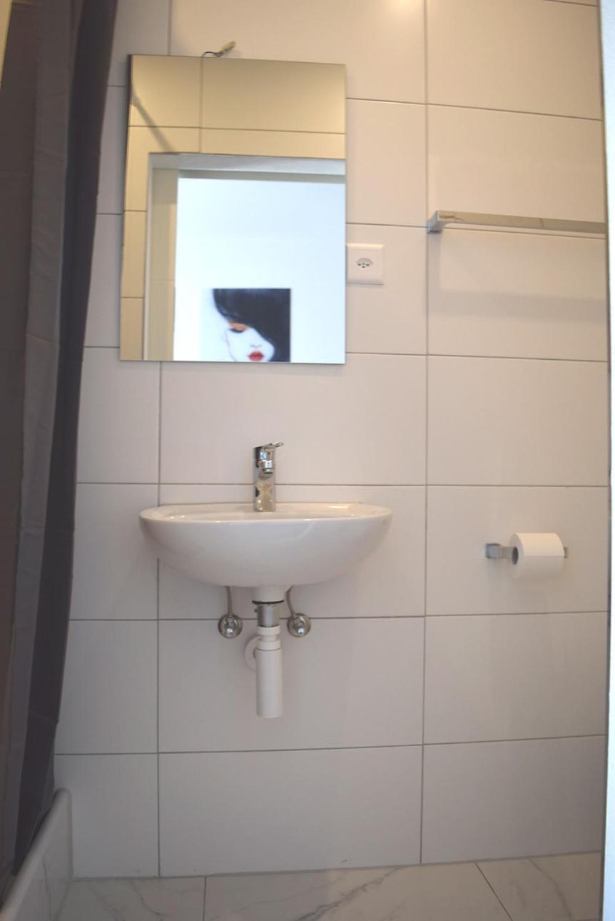 Hotel Restaurant Krebs غرنشن المظهر الخارجي الصورة