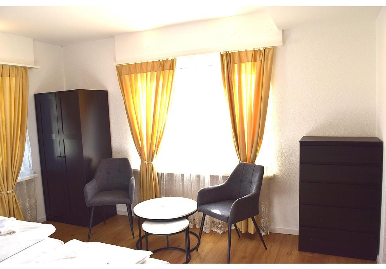 Hotel Restaurant Krebs غرنشن المظهر الخارجي الصورة